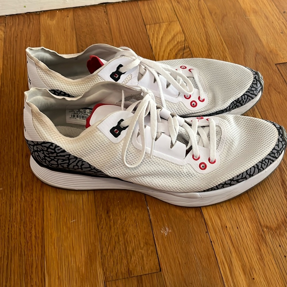 Jordan running shoes men’s 11